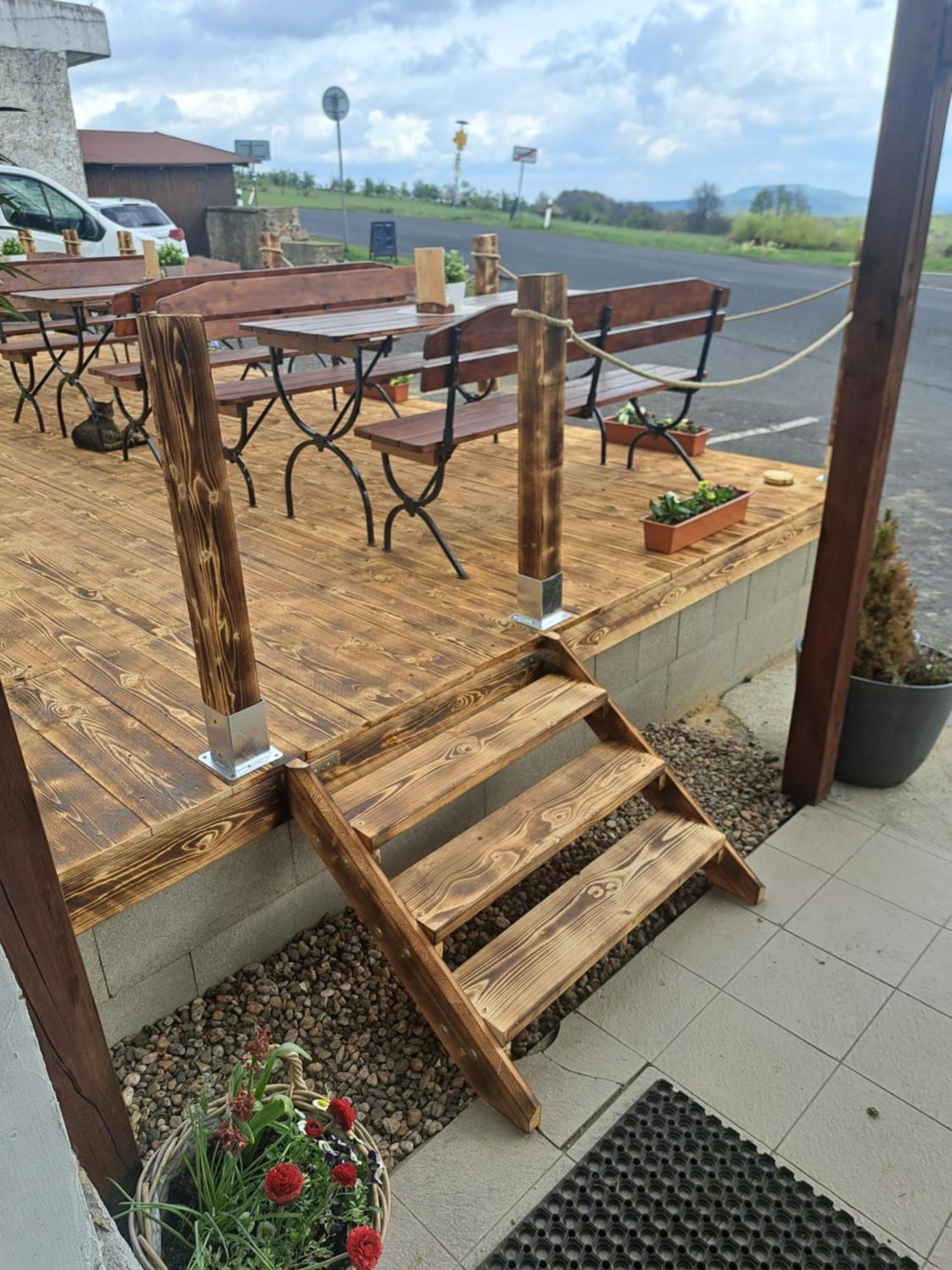 U Johnu Hotel Petrovice (Usti nad Labem)